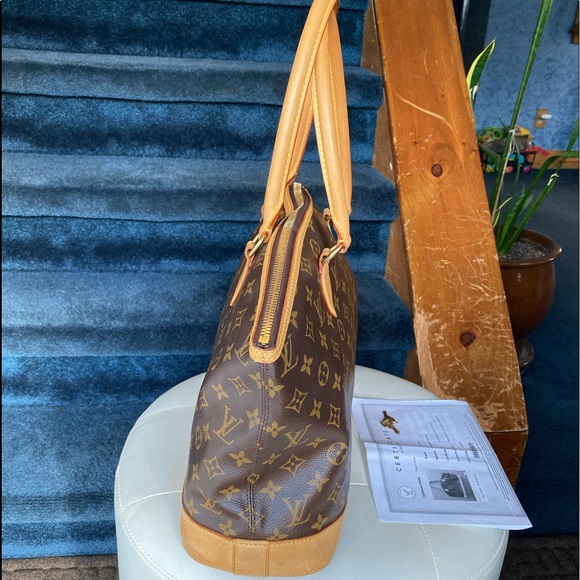 ❌❌SOLD❌❌ Authentic Loius Vuitton Horizontal Lockit - Picture 4 of 16